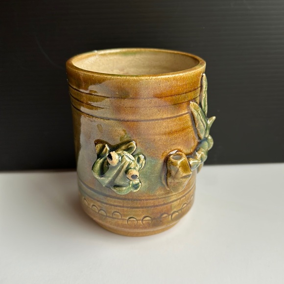 VTG Tree Frog Lucky Bamboo Art Pottery Vase Planter Majolica Ceramic - Picture 1 of 10